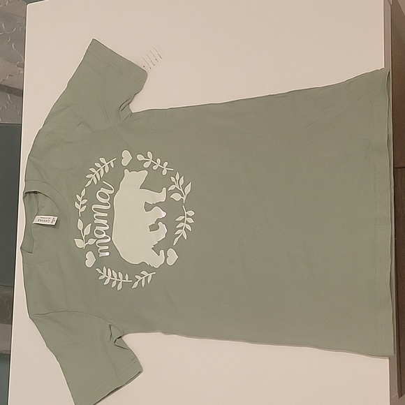 Mama Bear Shirt - Picture 1 of 3